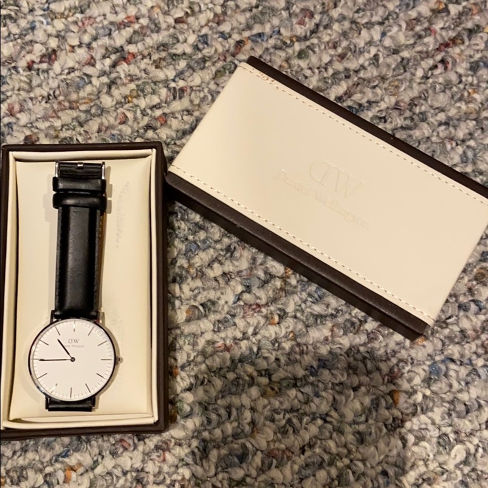 Black classic Daniel Wellington watch
